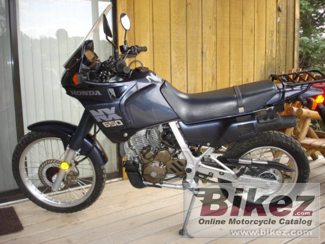 Big buq. N.M. nx 650 dominator picture and wallpaper from Bikez.com